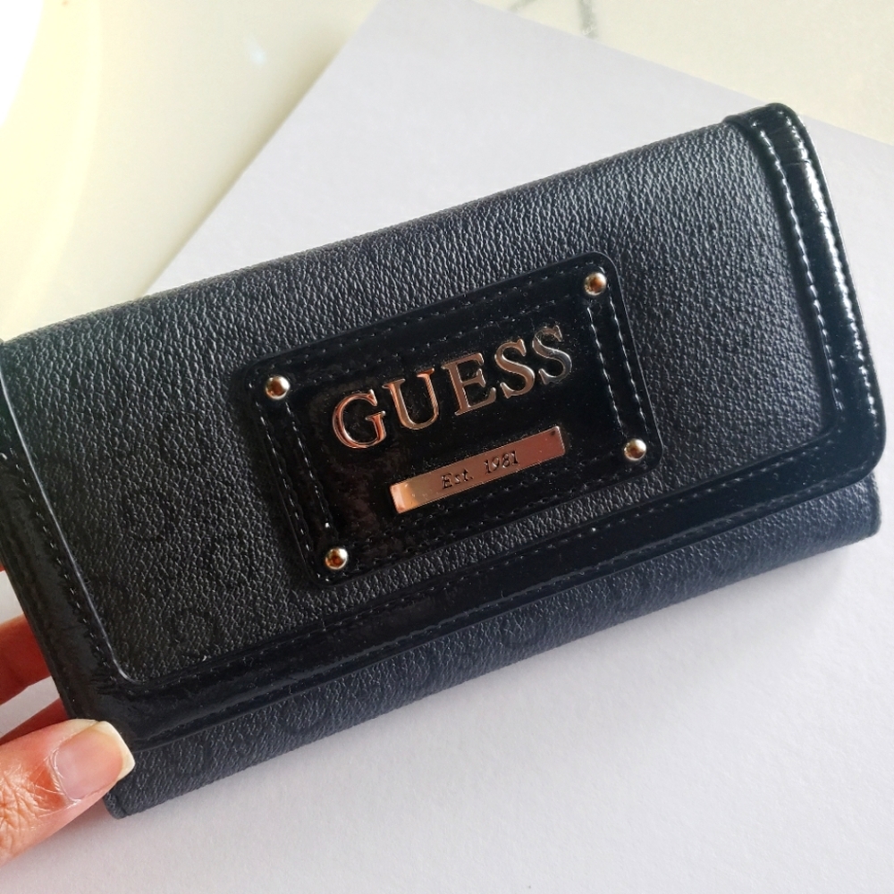 Guess Wallet